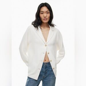 Aritzia Wilfred New Flowy Shirt - Crepette